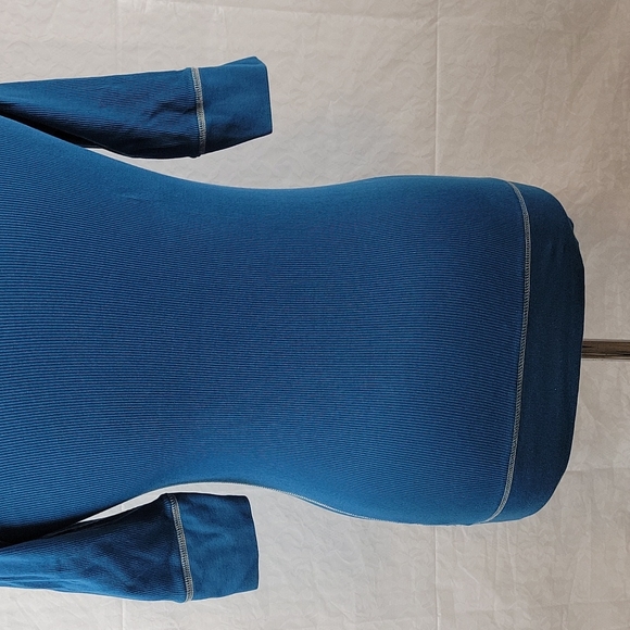 Tee Shop ShortSleeve Hoodie Size Medium Blue - Picture 6 of 8